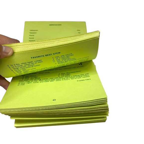 Vintage Collection Of Recipe Cards- Breads Salads Main Dishes Veggies Cakes etc - Picture 4 of 7